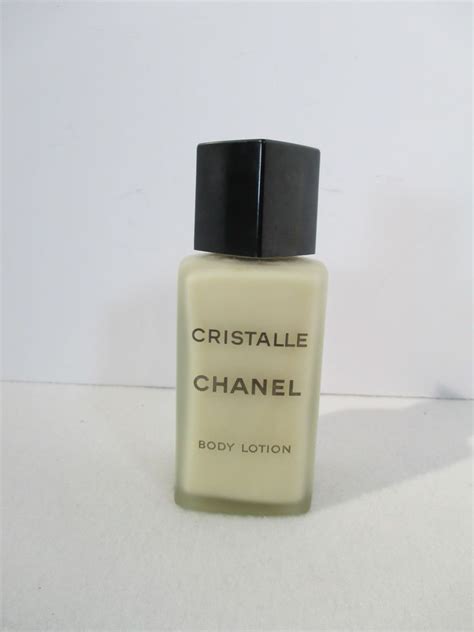 is chanel cristalle discontinued.